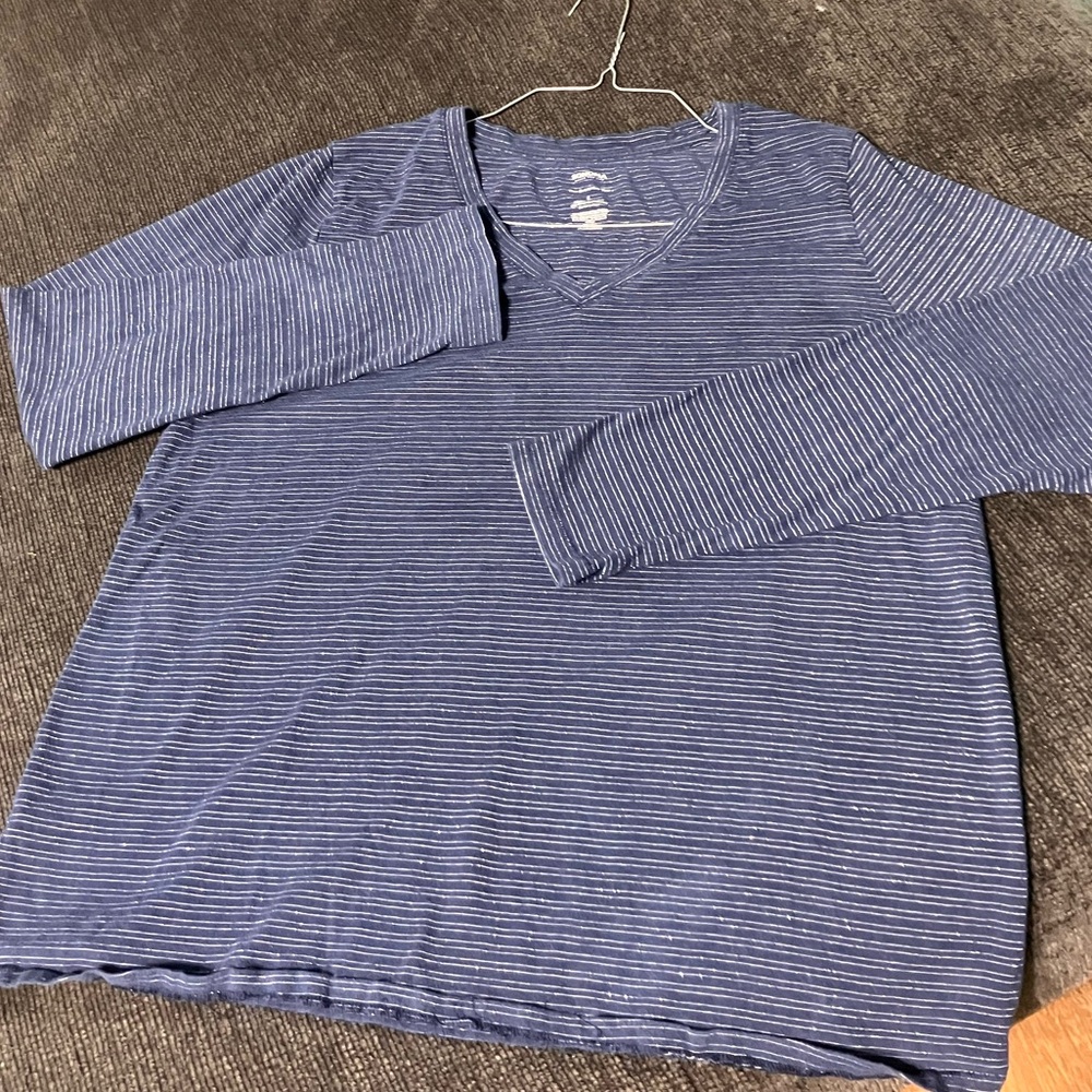 long dark blue sleeve shirt.